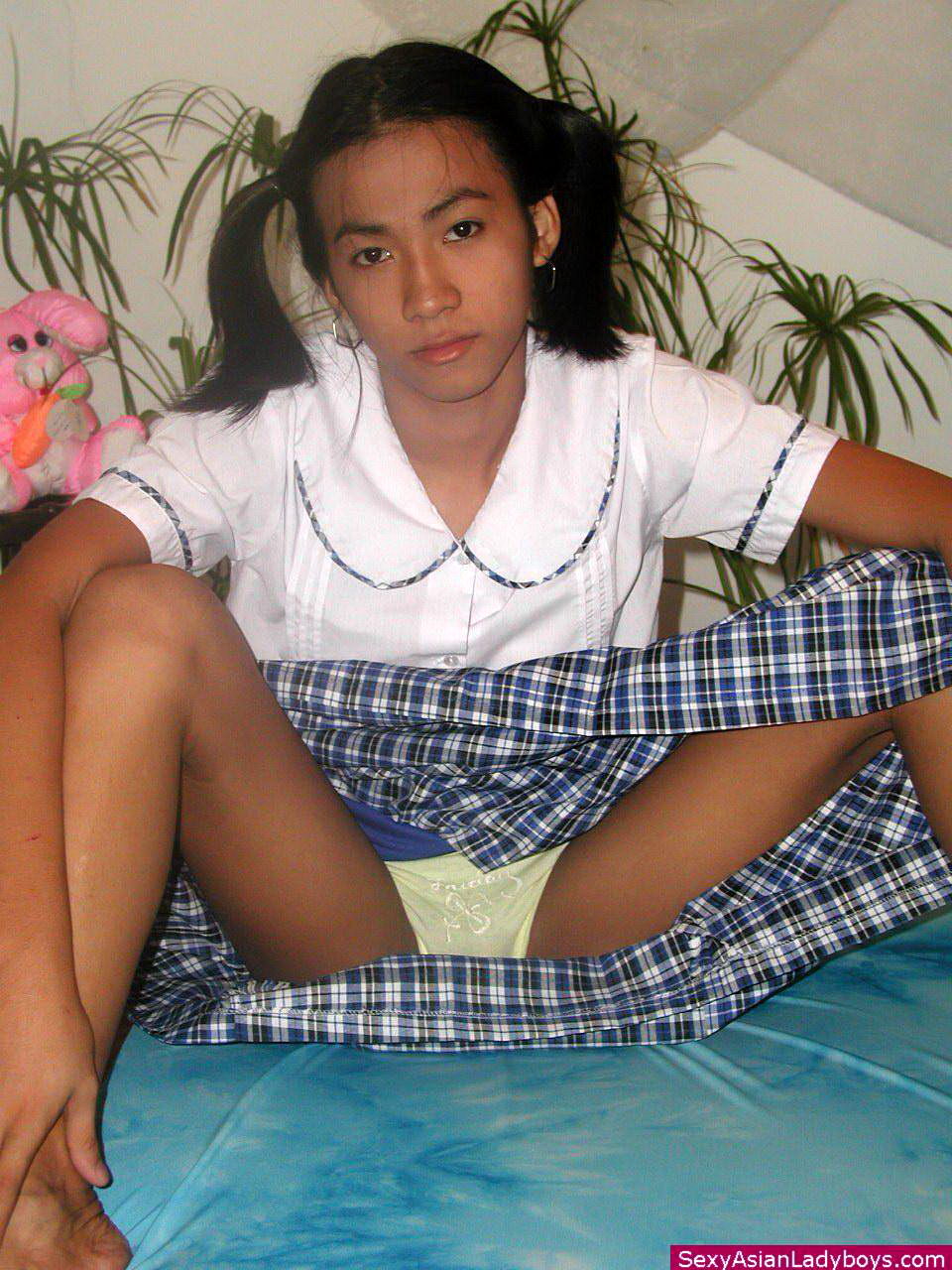 Small T-Girl Stripping From Her School Uniform And Spreading